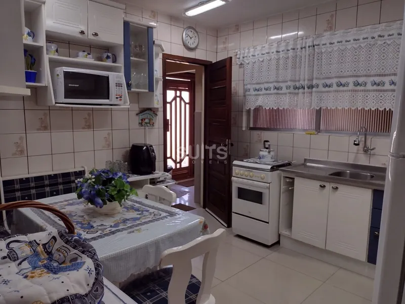 Excelente sobrado próximo ao mar no centro de Xangri-Lá: 8ª foto da galeria de imagens do imóvel