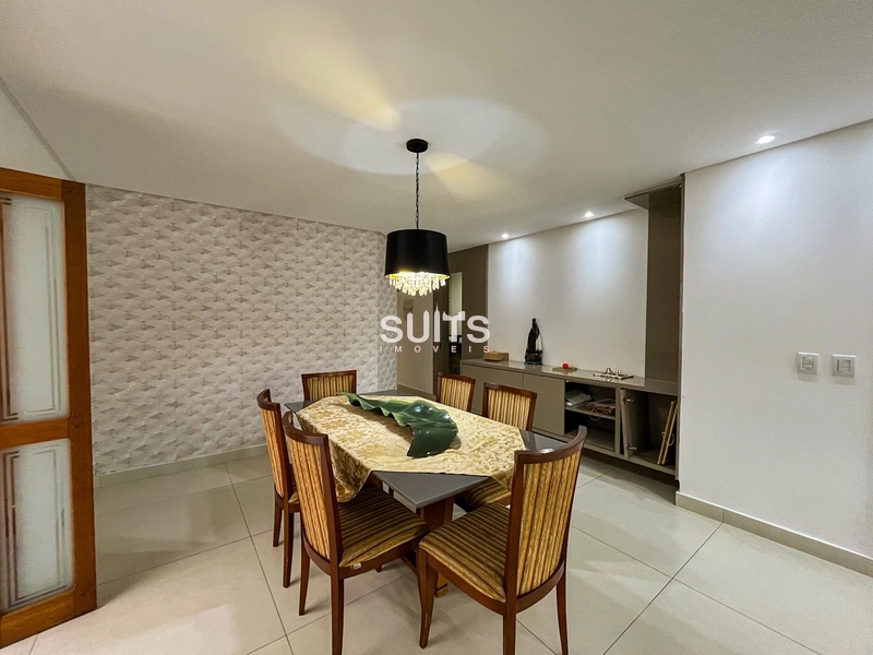 Excelente casa à venda no centro da praia de Xangri-Lá: 6ª foto da galeria de imagens do imóvel