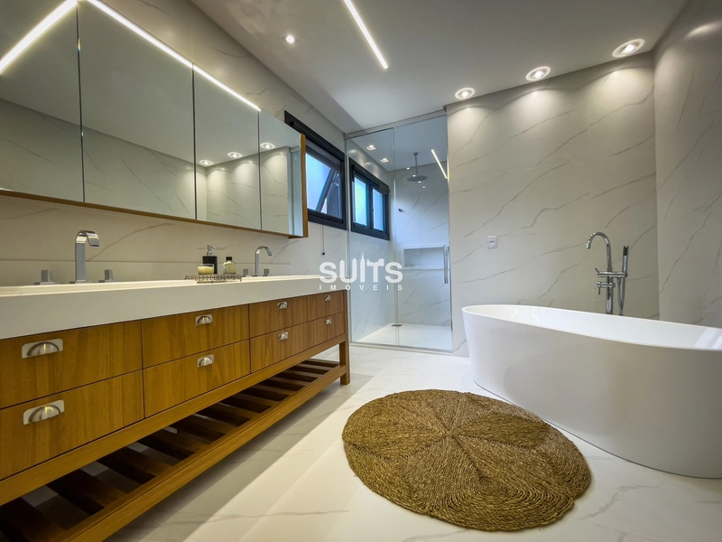 Excelente sobrado as margens do lago no condomínio Sense: 31ª foto da galeria de imagens do imóvel