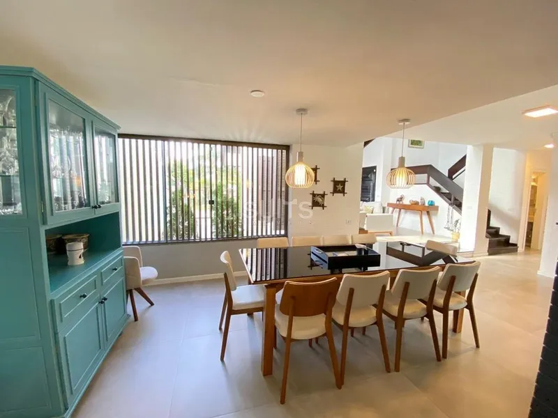 Belíssimo sobrado em Atlântida na região do Caburé: 9ª foto da galeria de imagens do imóvel