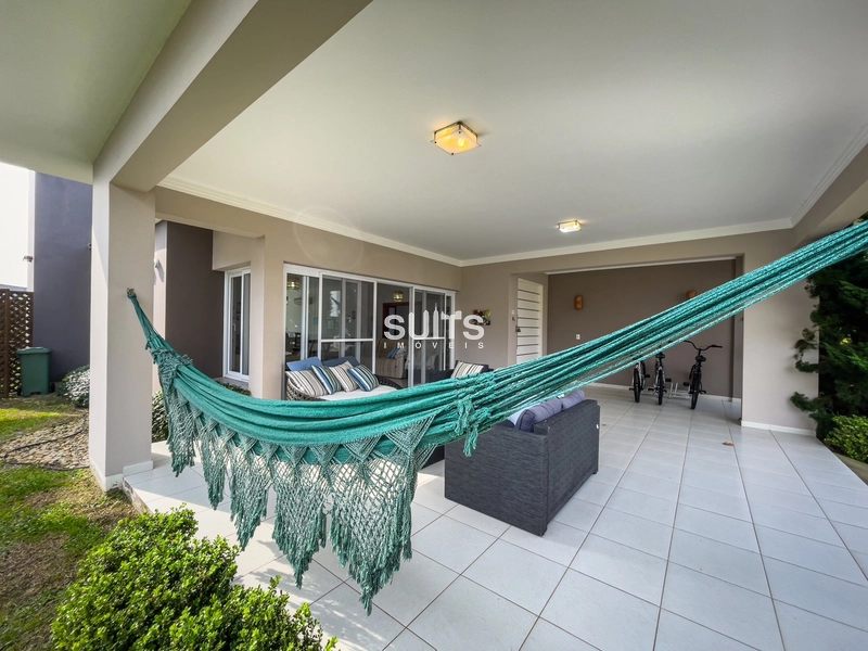 Excelente casa com fundos para área verde no condomínio Ventura: 3ª foto da galeria de imagens do imóvel