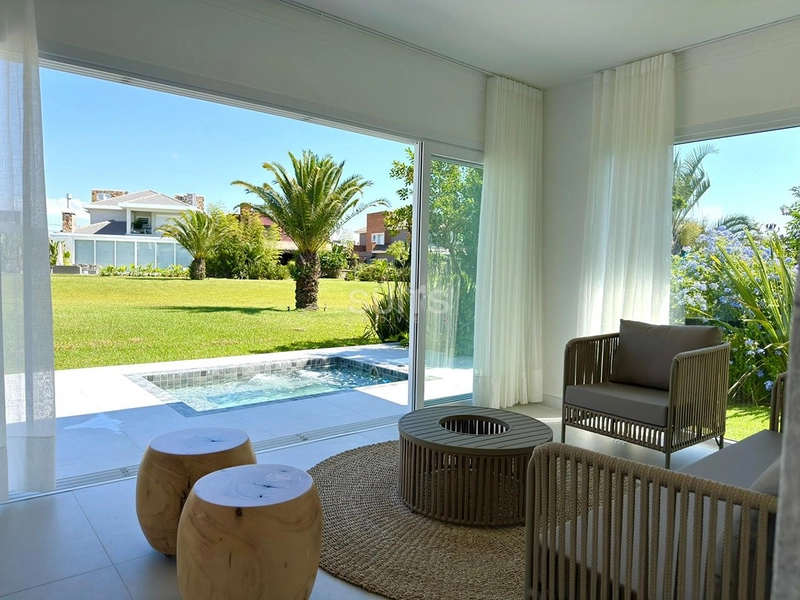 Excelente casa com fundos para área verde no condomínio Ventura: 37ª foto da galeria de imagens do imóvel