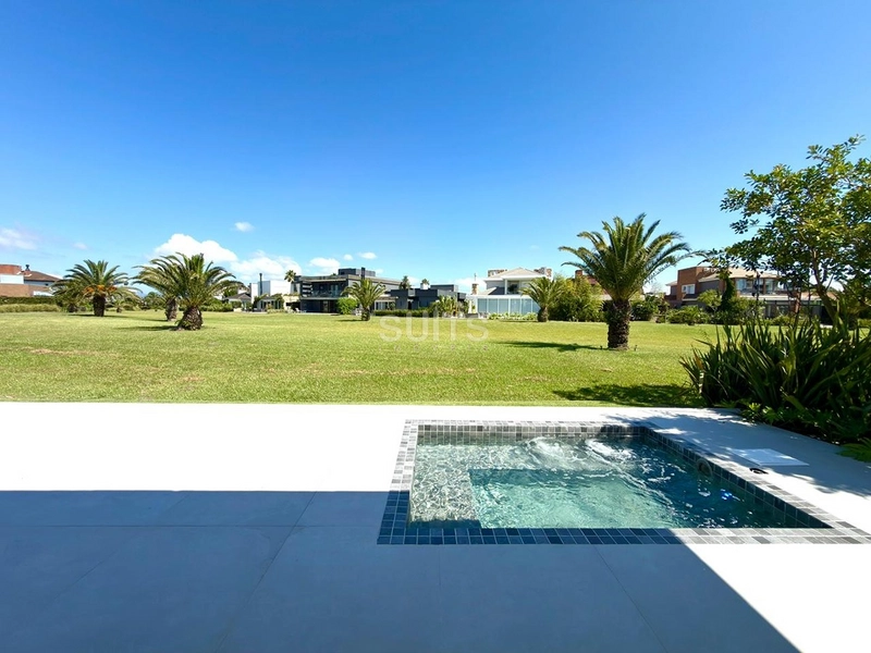 Excelente casa com fundos para área verde no condomínio Ventura: 36ª foto da galeria de imagens do imóvel