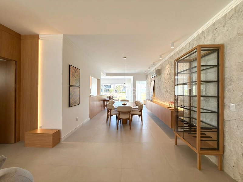 Excelente casa com fundos para área verde no condomínio Ventura: 10ª foto da galeria de imagens do imóvel