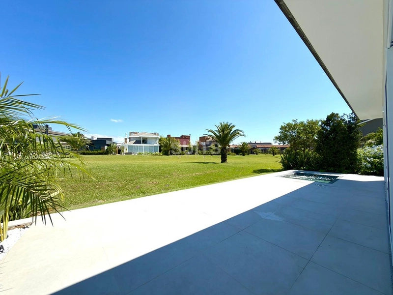 Excelente casa com fundos para área verde no condomínio Ventura: 35ª foto da galeria de imagens do imóvel