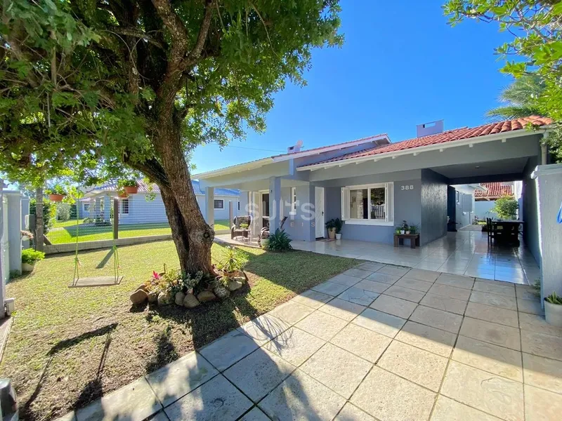 Excelente casa próxima ao mar no Centro de Xangri-Lá: 2ª foto da galeria de imagens do imóvel