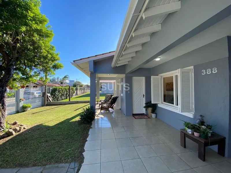 Excelente casa próxima ao mar no Centro de Xangri-Lá: 3ª foto da galeria de imagens do imóvel