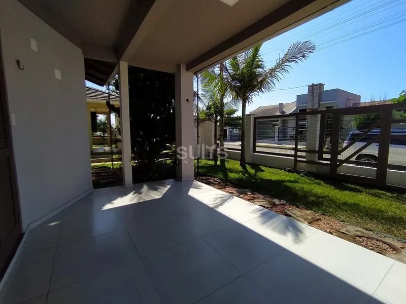 Excelente casa em Atlântida Sul 02 Quadras do Mar: 7ª foto da galeria de imagens do imóvel