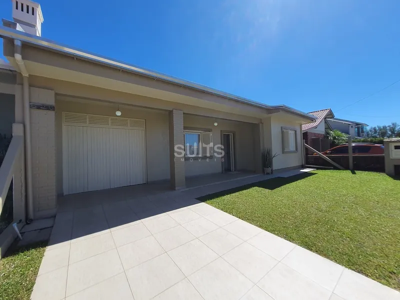 Excelente casa proximo do mar na praia de Noiva do Mar em Xangri-lá: 1ª foto da galeria de imagens do imóvel