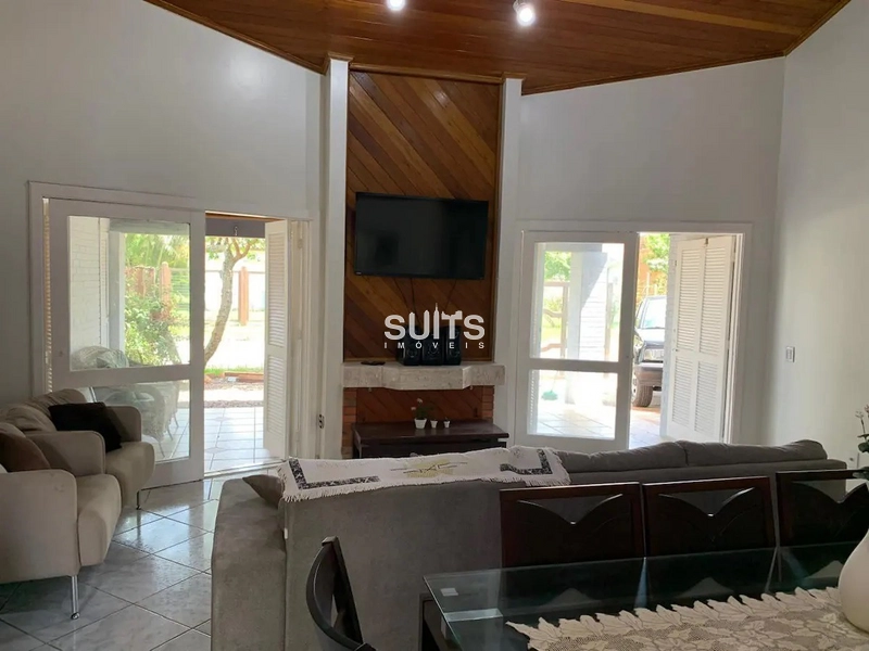 Casa à venda no centro de Xangri-lá!: 7ª foto da galeria de imagens do imóvel