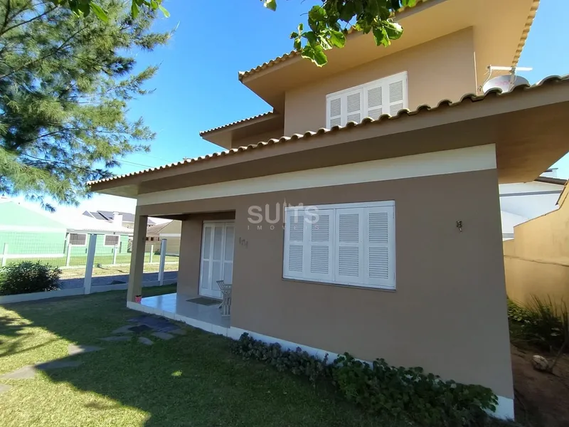 Excelente Sobrado à venda na praia de Atlântida Sul em Osório: 5ª foto da galeria de imagens do imóvel