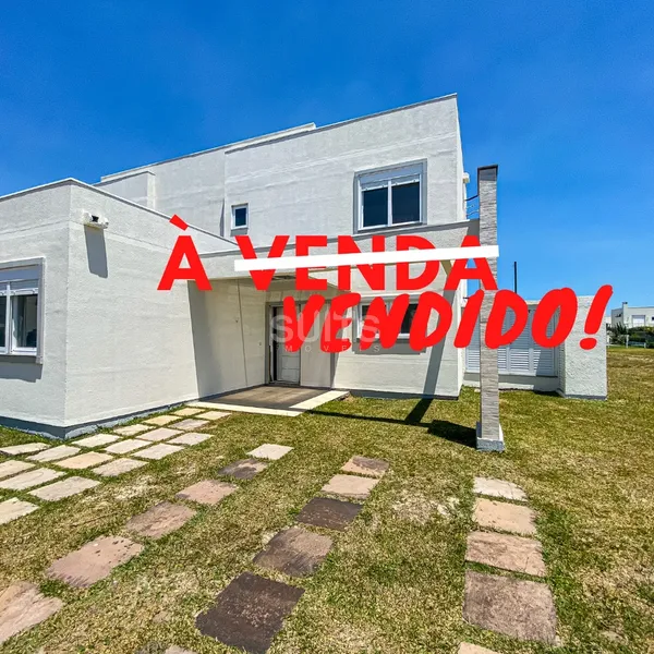 Unidade beira lago à venda no condomínio Páteo Marbella: 1ª foto da galeria de imagens do imóvel