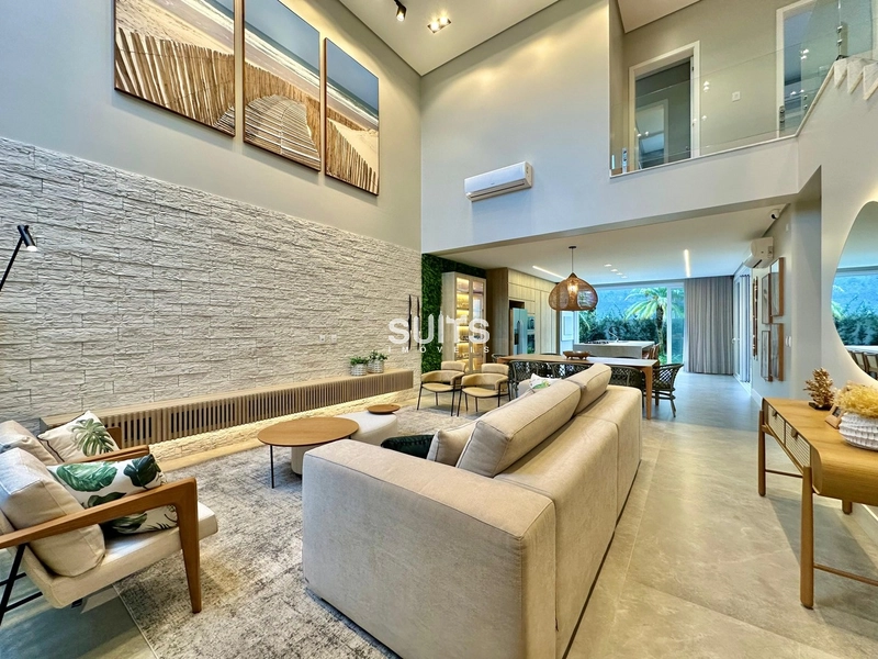 Excelente sobrado à venda no condomínio Condado de Capão: 1ª foto da galeria de imagens do imóvel