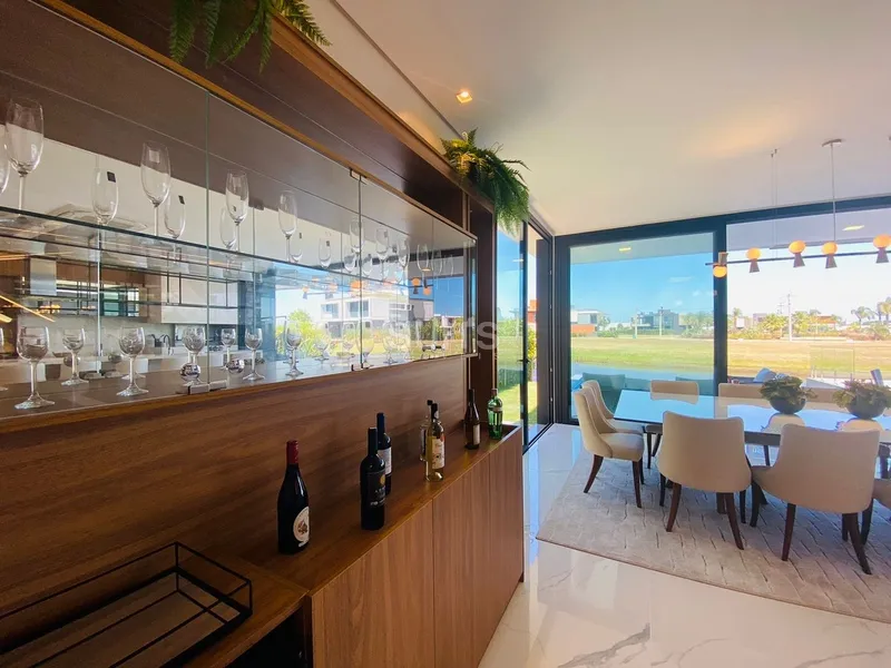 Linda casa de alto padrão no condomínio Sense: 44ª foto da galeria de imagens do imóvel