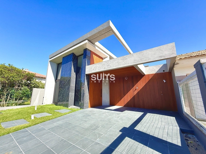 Excelente casa à 01 quadra do mar no Centro de Xangri-Lá: 1ª foto da galeria de imagens do imóvel