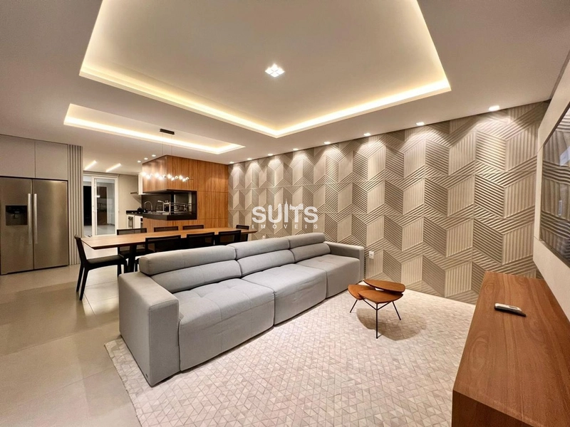 Mansão de esquina no Condomínio Condado de Capão: 3ª foto da galeria de imagens do imóvel