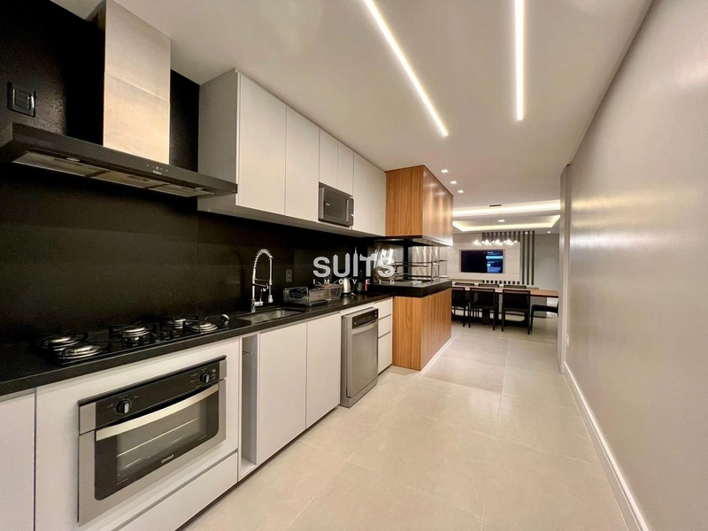 Mansão de esquina no Condomínio Condado de Capão: 17ª foto da galeria de imagens do imóvel