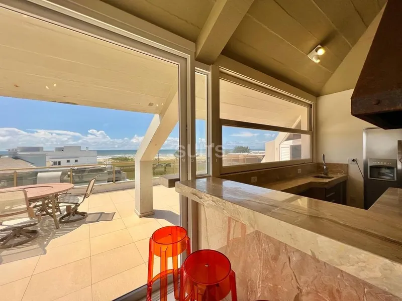 Mansão de esquina na região do Caburé em Atlântida.: 32ª foto da galeria de imagens do imóvel