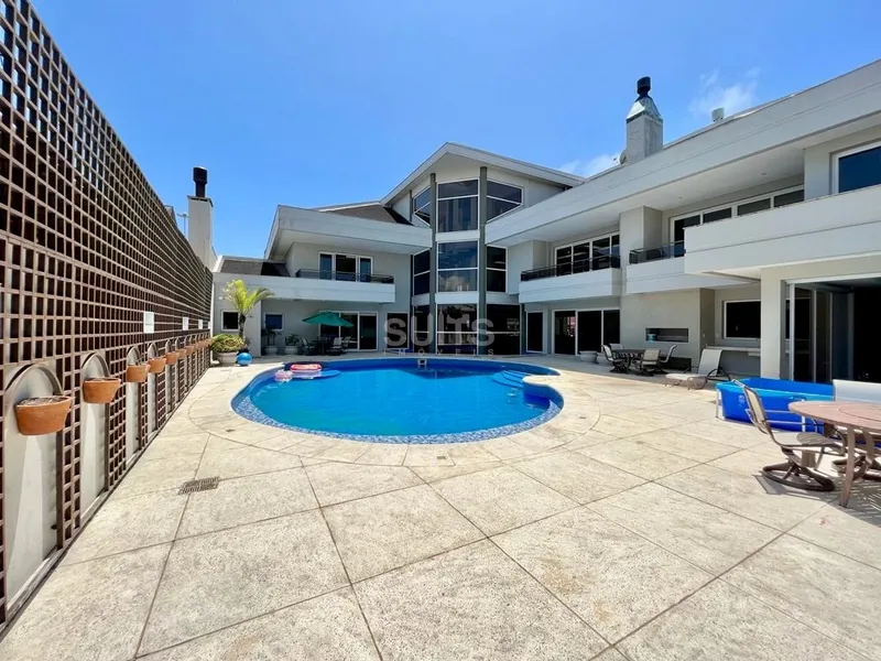 Mansão de esquina na região do Caburé em Atlântida.: 21ª foto da galeria de imagens do imóvel