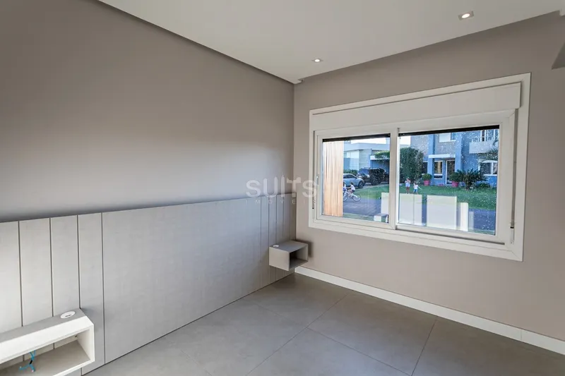 Incrível casa de esquina localizada no condomínio Riviera: 23ª foto da galeria de imagens do imóvel