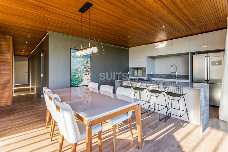 Incrível casa de esquina localizada no condomínio Riviera: 17ª foto da galeria de imagens do imóvel