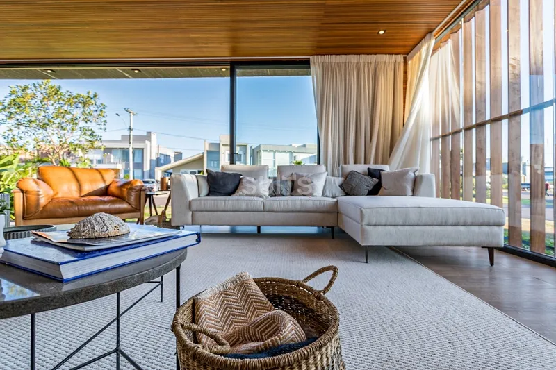 Incrível casa de esquina localizada no condomínio Riviera: 16ª foto da galeria de imagens do imóvel