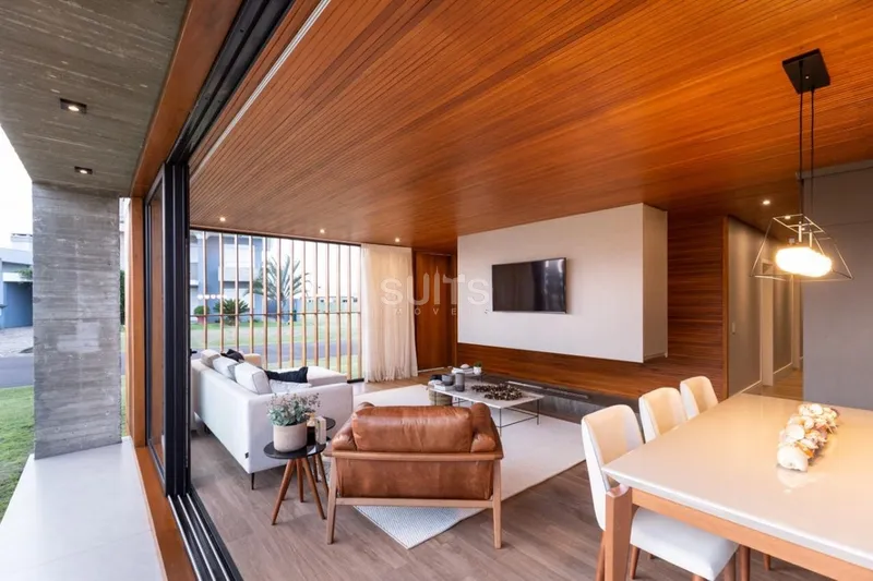 Incrível casa de esquina localizada no condomínio Riviera: 8ª foto da galeria de imagens do imóvel