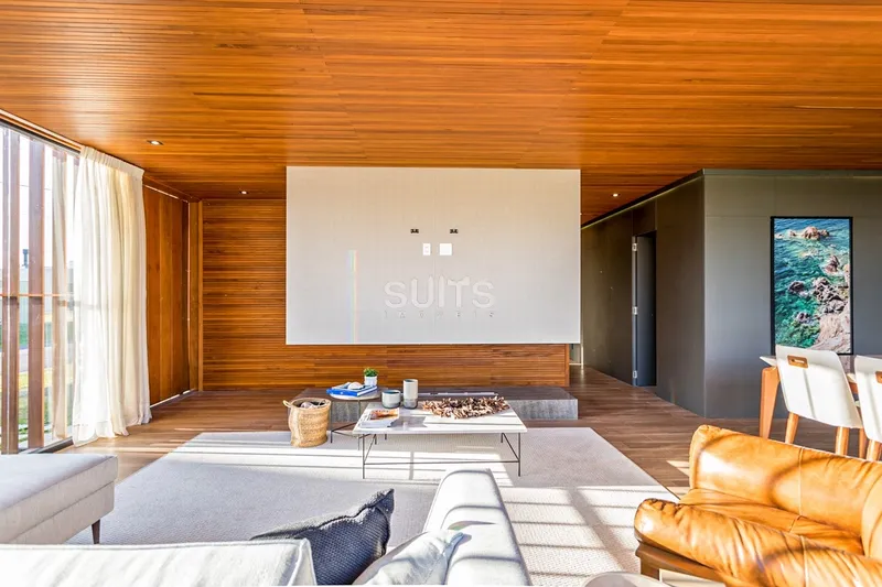 Incrível casa de esquina localizada no condomínio Riviera: 12ª foto da galeria de imagens do imóvel