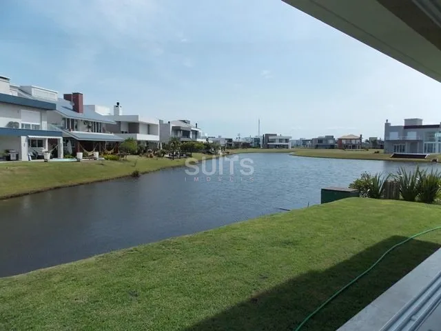 Excelente sobrado à venda no Malibu : 1ª foto da galeria de imagens do imóvel