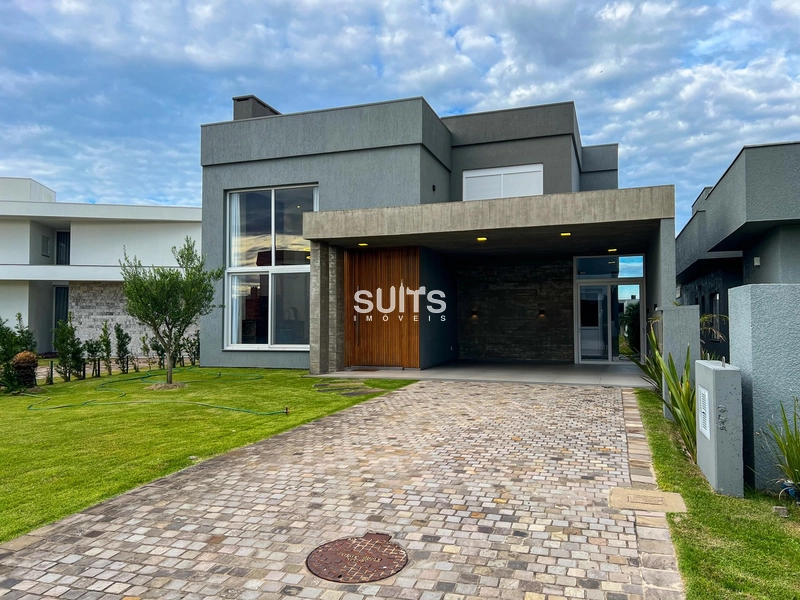 Excelente sobrado beira lago no condomínio Riviera: 2ª foto da galeria de imagens do imóvel