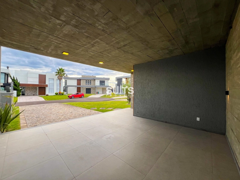 Excelente sobrado beira lago no condomínio Riviera: 5ª foto da galeria de imagens do imóvel