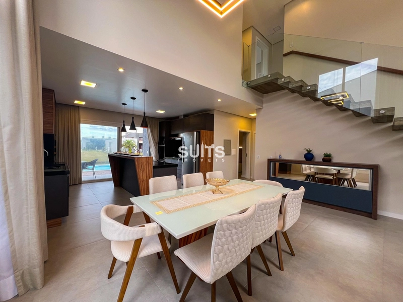 Excelente sobrado beira lago no condomínio Riviera: 10ª foto da galeria de imagens do imóvel