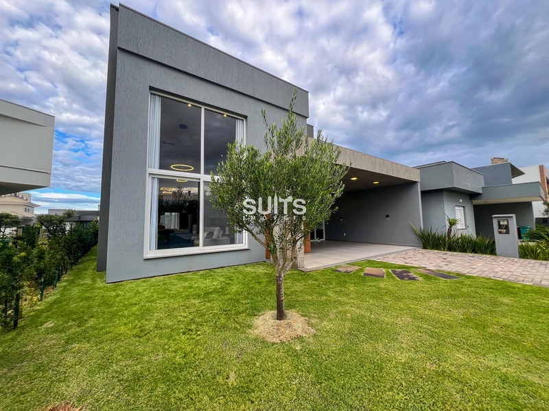 Excelente sobrado beira lago no condomínio Riviera: 3ª foto da galeria de imagens do imóvel