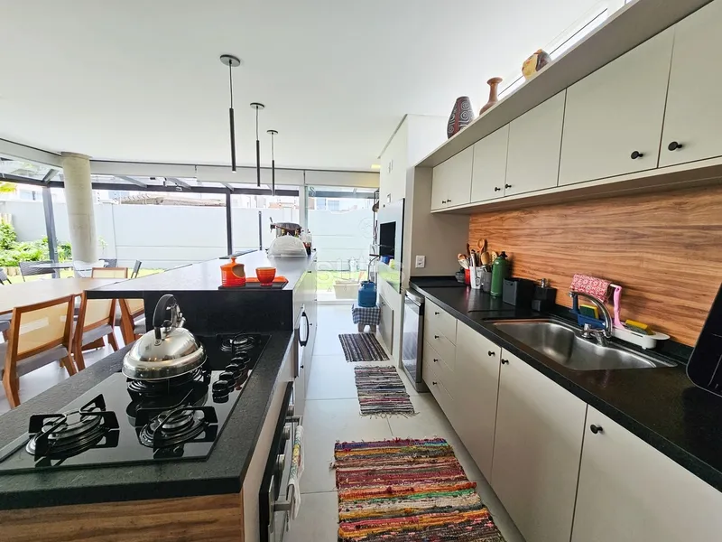 Excelente sobrado à venda no condomínio Quintas do Lago: 11ª foto da galeria de imagens do imóvel