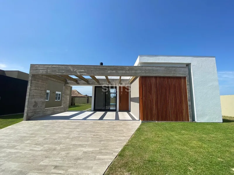 Linda casa em construção à venda no condomínio Riviera: 1ª foto da galeria de imagens do imóvel