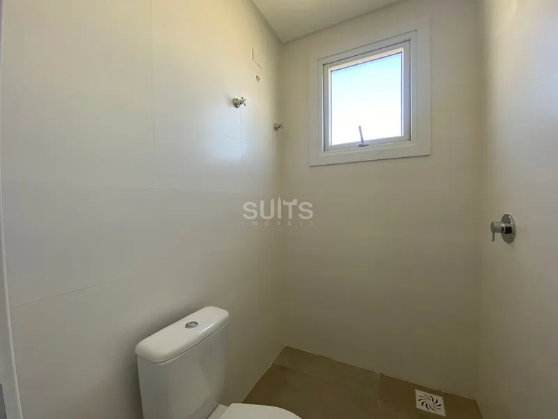 Linda casa em construção à venda no condomínio Riviera: 12ª foto da galeria de imagens do imóvel