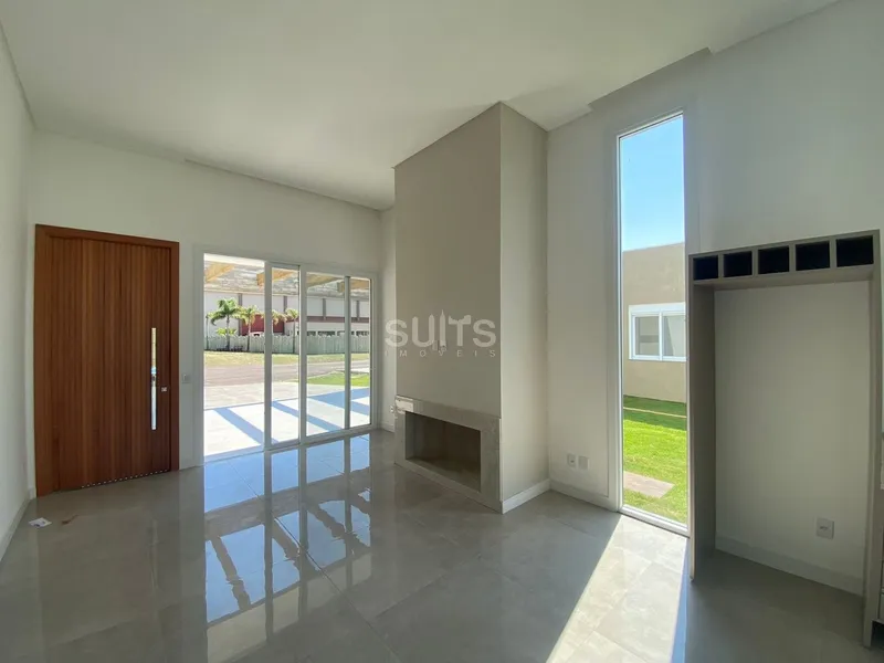 Linda casa em construção à venda no condomínio Riviera: 4ª foto da galeria de imagens do imóvel