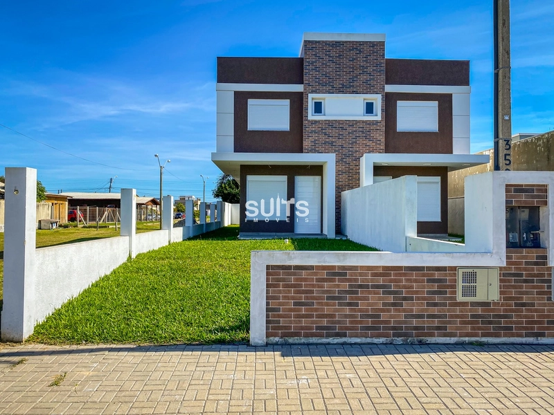 Ótimo Sobrado  novo no Centro da praia de Xangri-Lá: 2ª foto da galeria de imagens do imóvel