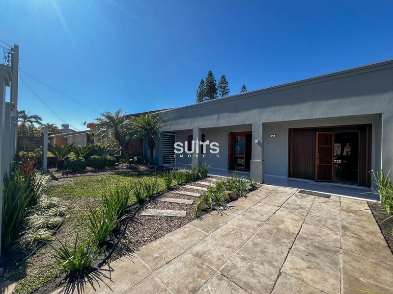 Excelente casa à venda no Centro de Xangri-lá: 2ª foto da galeria de imagens do imóvel