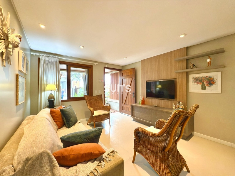 Excelente Duplex no Centro: 3ª foto da galeria de imagens do imóvel