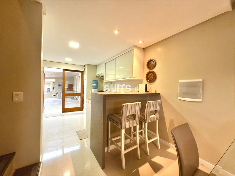 Excelente Duplex no Centro: 6ª foto da galeria de imagens do imóvel