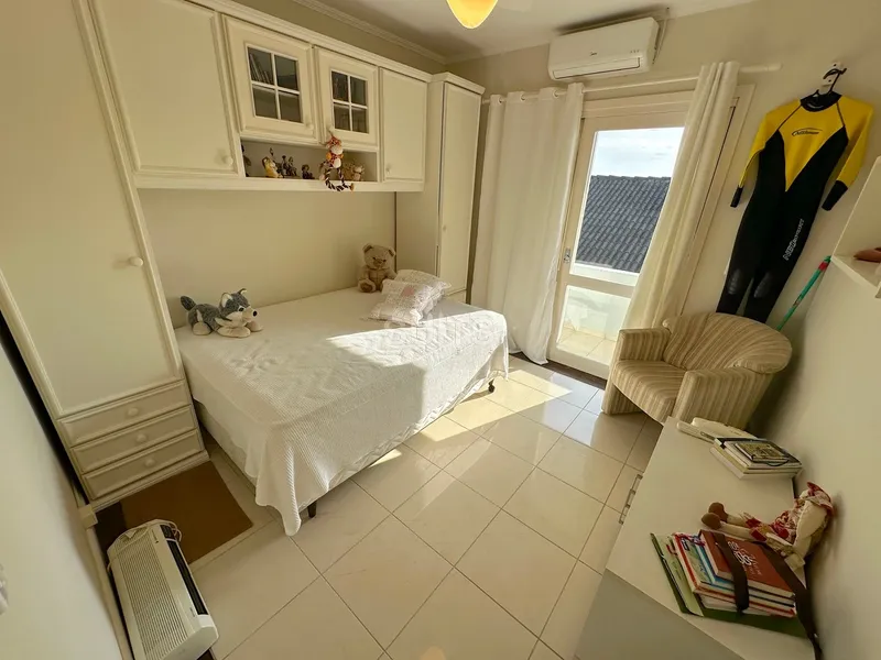 Excelente sobrado com 03 terrenos na praia de Noiva do Mar: 27ª foto da galeria de imagens do imóvel