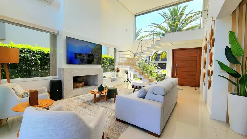 Excelente sobrado à venda no condomínio Enseada: 3ª foto da galeria de imagens do imóvel