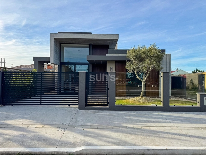 Linda casa térrea à venda na praia da Rainha do Mar: 3ª foto da galeria de imagens do imóvel