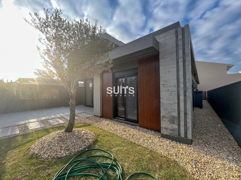 Linda casa térrea à venda na praia da Rainha do Mar: 3ª foto da galeria de imagens do imóvel