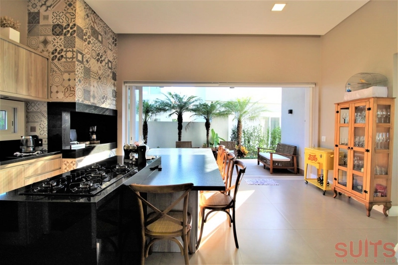 Belíssima casa térrea à venda no condomínio Sea Coast: 8ª foto da galeria de imagens do imóvel