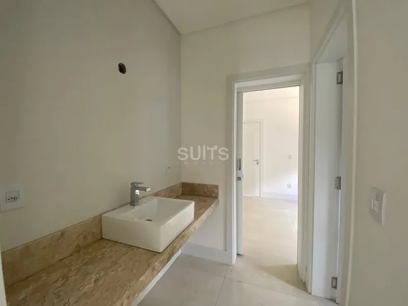 Excelente casa beira lago no condomínio Riviera: 13ª foto da galeria de imagens do imóvel