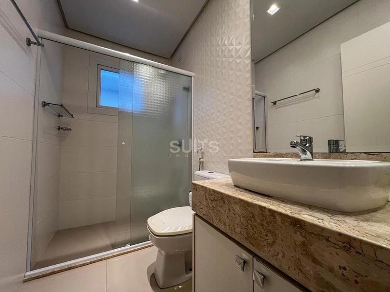 Lindo sobrado beira lago à venda no condomínio Enseada: 29ª foto da galeria de imagens do imóvel