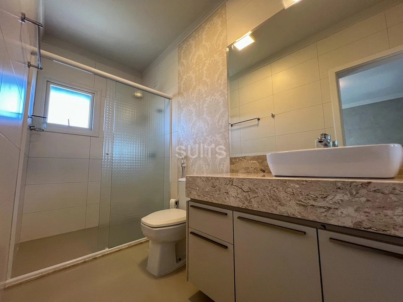 Lindo sobrado beira lago à venda no condomínio Enseada: 22ª foto da galeria de imagens do imóvel