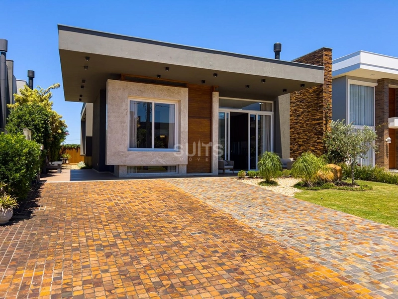 Linda casa térrea no condomínio Villaggio Atlântida: 2ª foto da galeria de imagens do imóvel